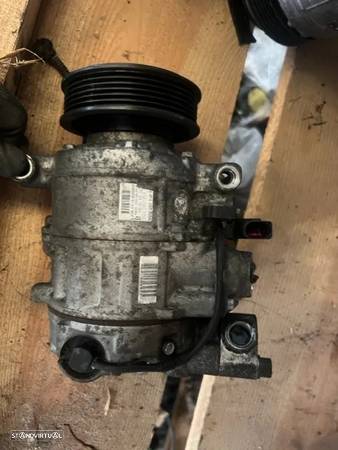 Compressor de AC Audi A4 8E 4F0 260 805N - 1