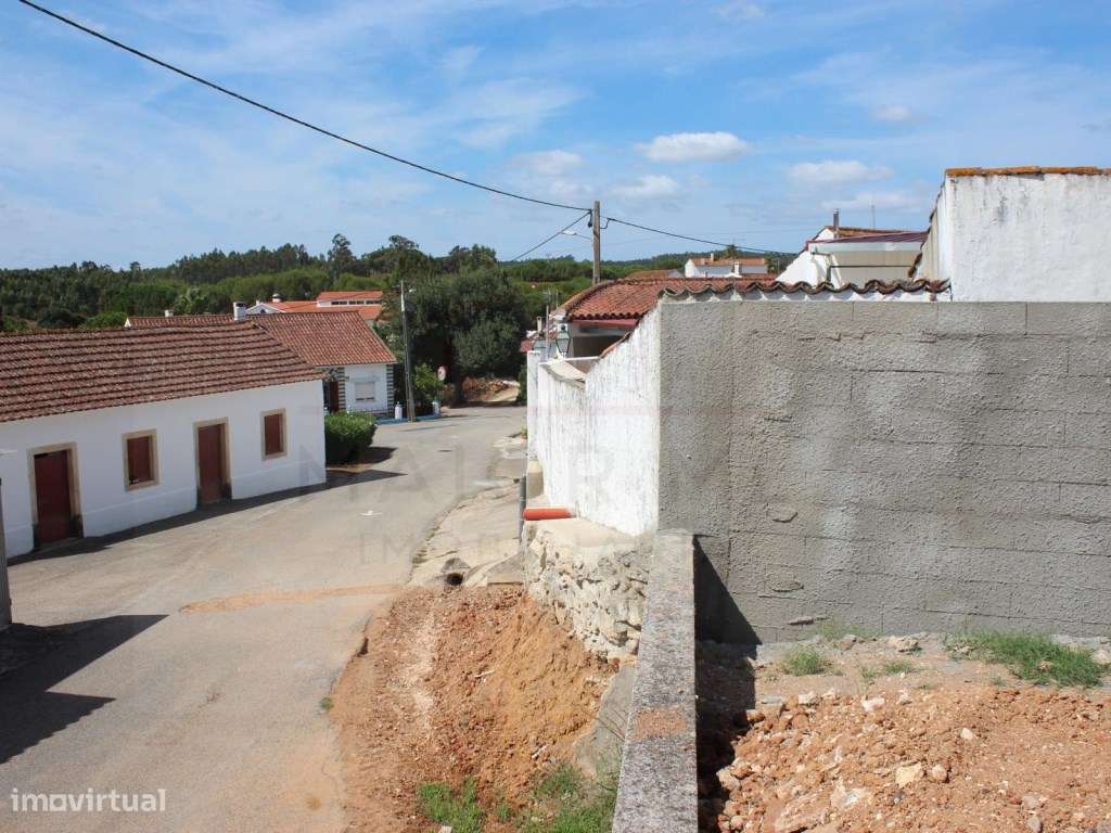 Lote para construção de moradia e armazém em Outeiro da Cortiçada-10