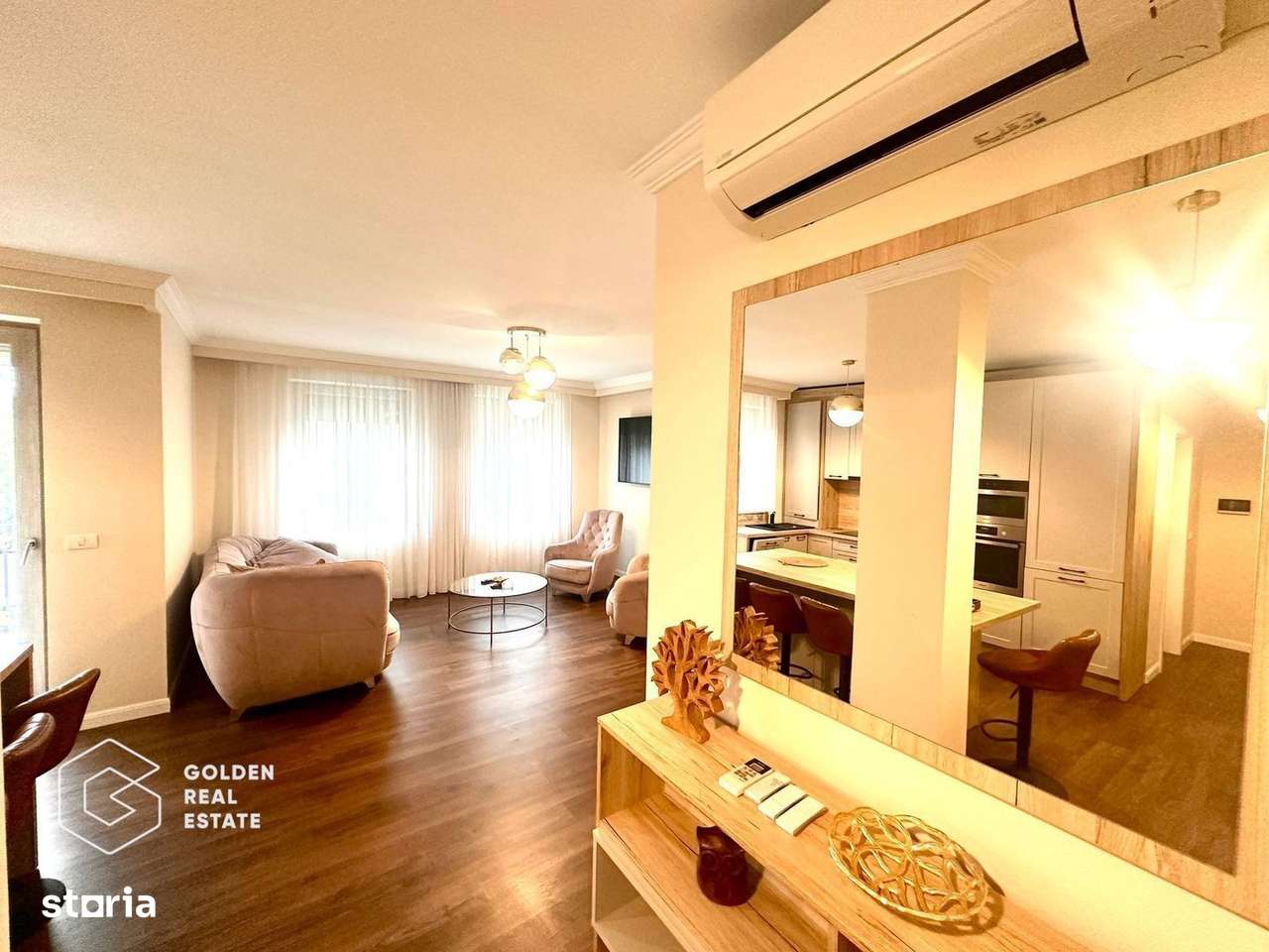 Apartament premium, zona Subcetate, 3 camere, 2 bai, loc parcare, sala - Imagine principală: 3/16