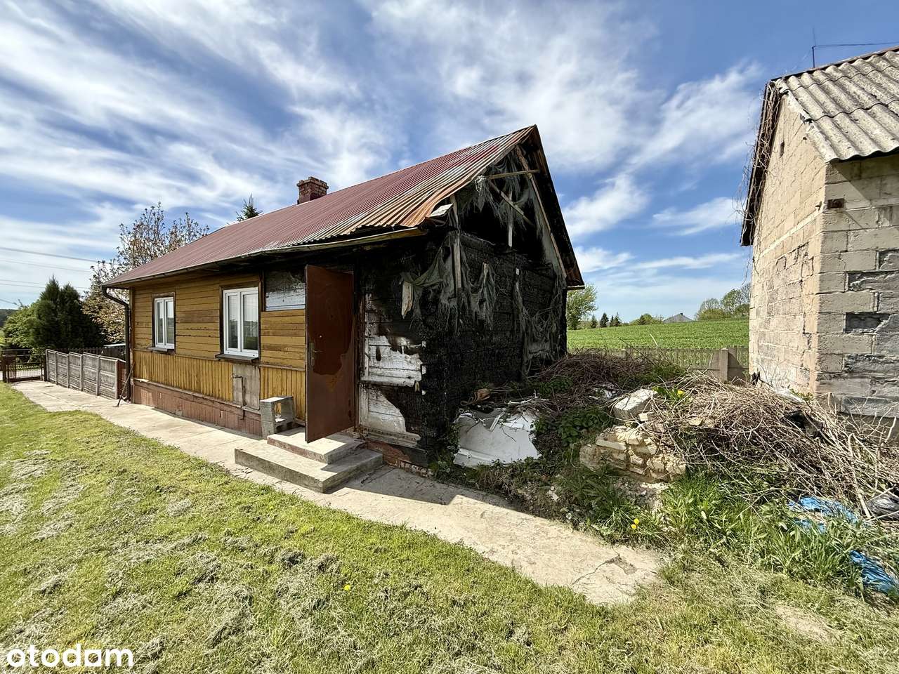 Drewniany dom 70 m2  do remontu – Pukarzów, gmina Łaszczów - Pełny obrazek: 4/9