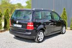 Volkswagen Touran 1.6 FSI Highline - 8