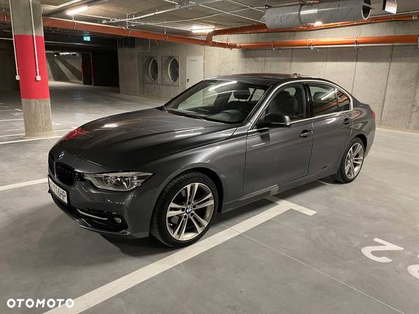 BMW Seria 3 330i xDrive Sport Line - 6