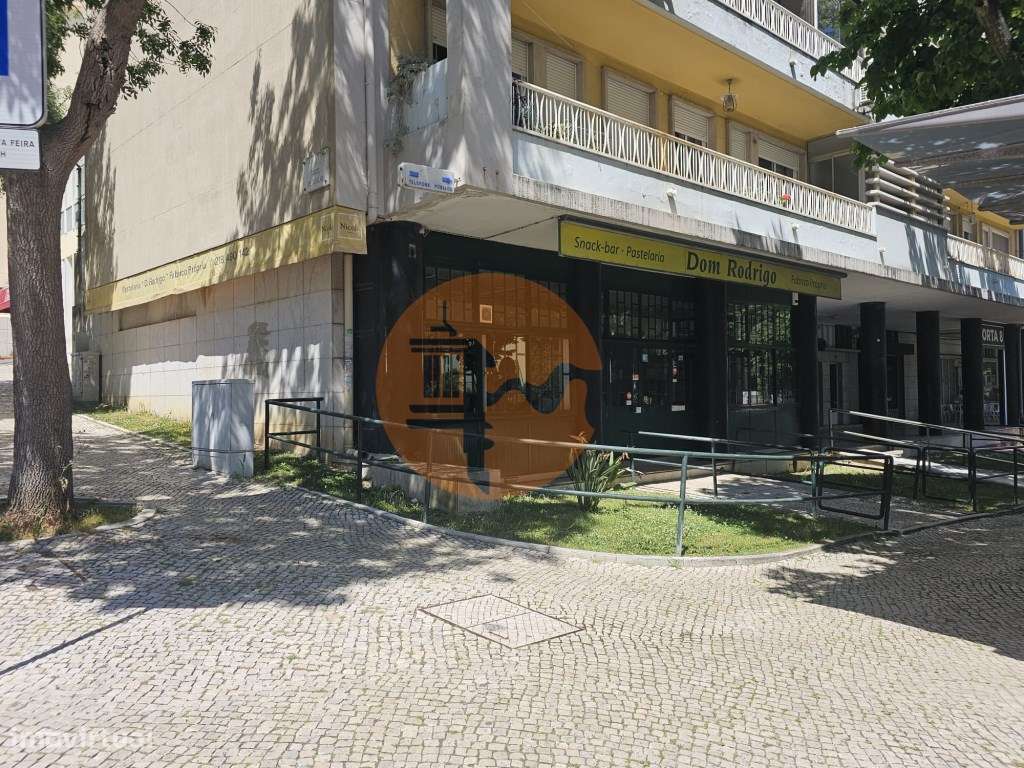 Vende-se; Simpátido Restaurante Pastelaria Fabrico próprio, Dom Rod... - Grande imagem: 2/57