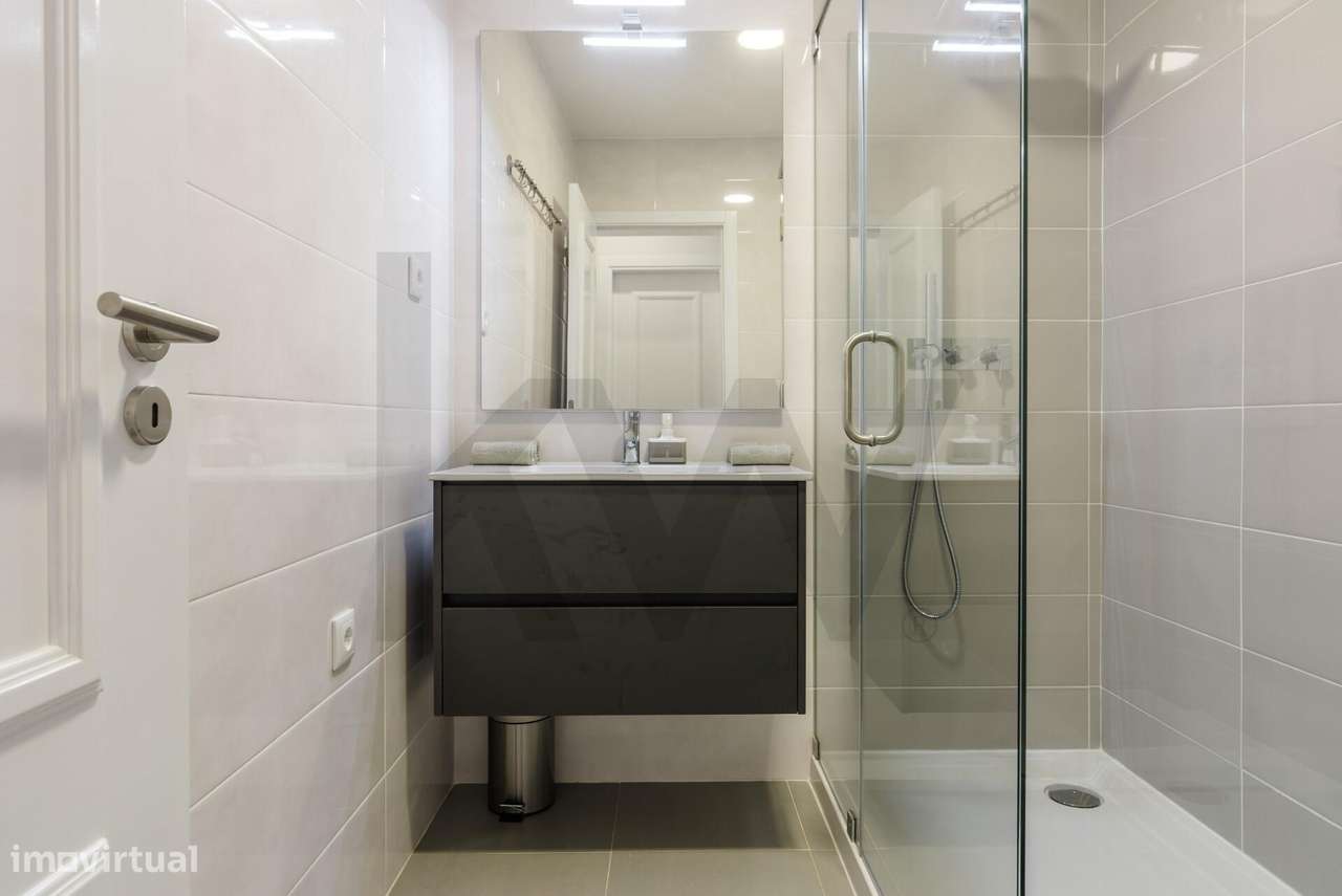 Apartamento T3 com Licença de AL Ativa | Penha de França | Remodelado-11