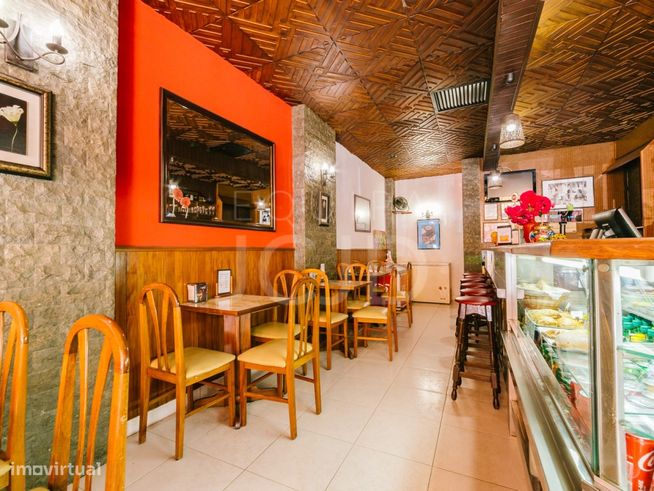 Café Totalmente Equipado em Zona Residencial Próxima à Praia em Paç...-6