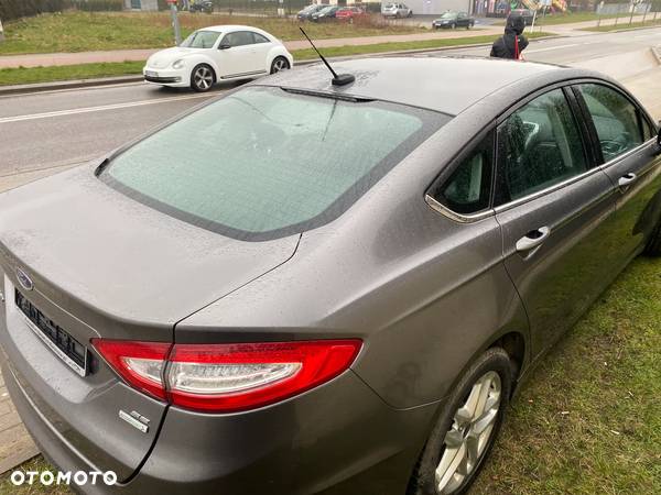 Ford Mondeo - 10