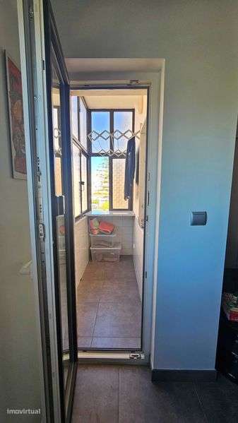 Apartamento t4 à venda na Rua Doutor António José de Almeida - Grande imagem: 5/12