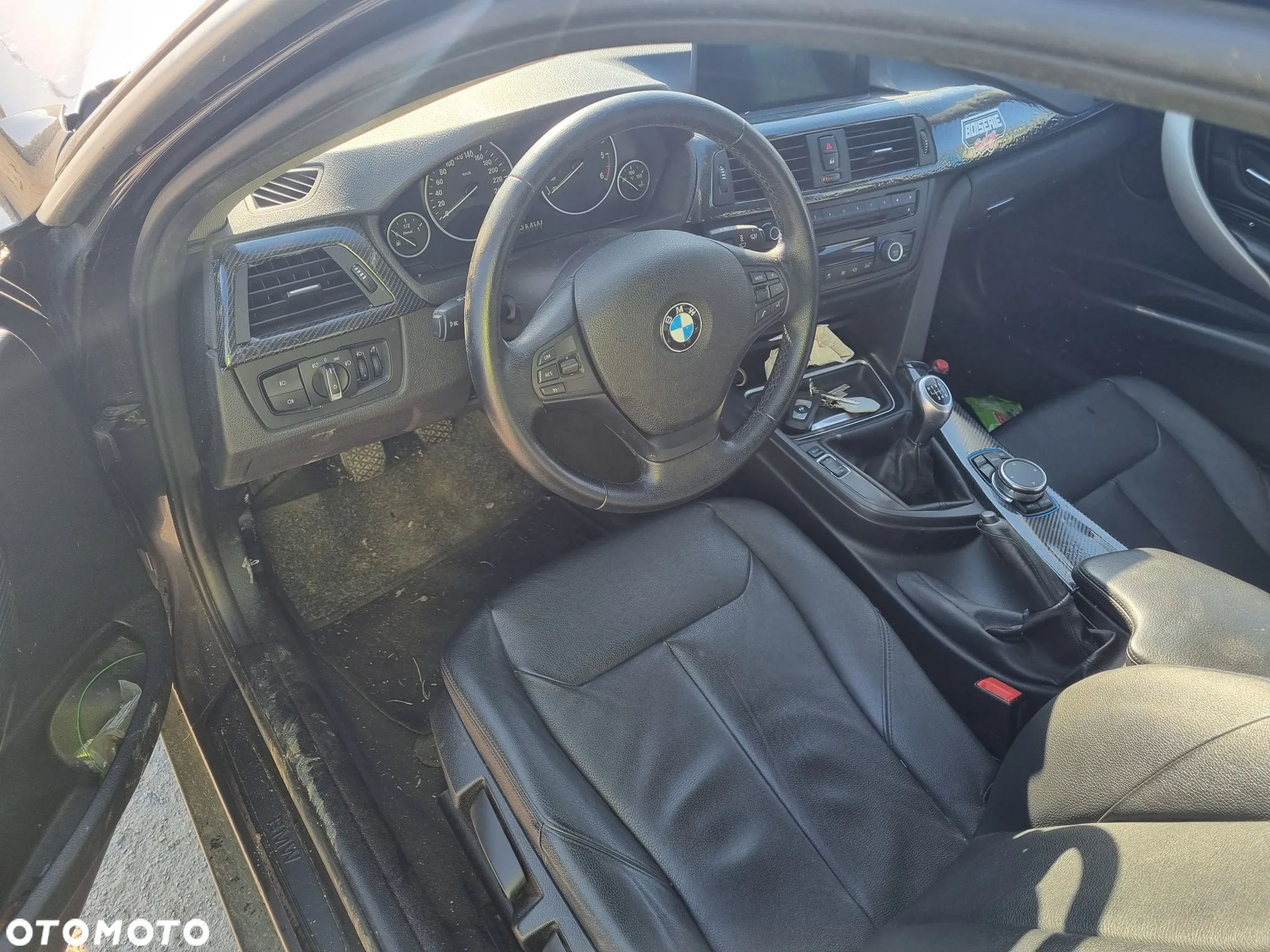 BMW Seria 3 318d DPF Touring - 9