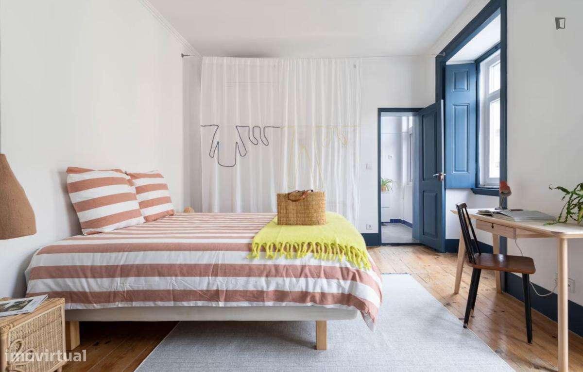 Quarto - localizado em Anjos Lisbon - Grande imagem: 5/6