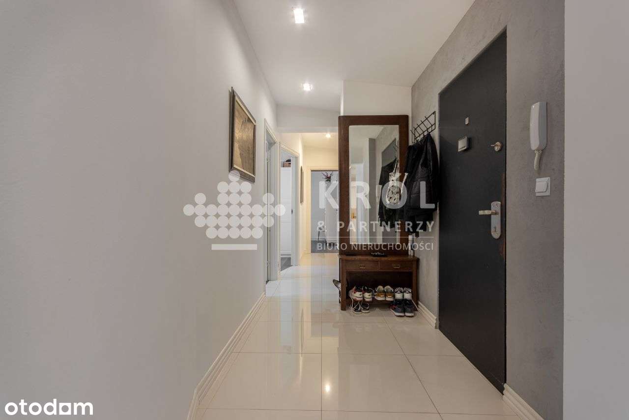 Nietuzinkowe mieszkanie w sercu miasta!-15