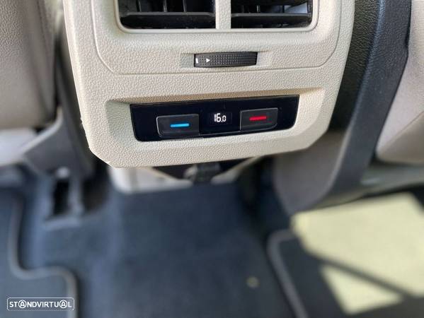 VW Touran 1.6 TDI Confortline DSG - 17