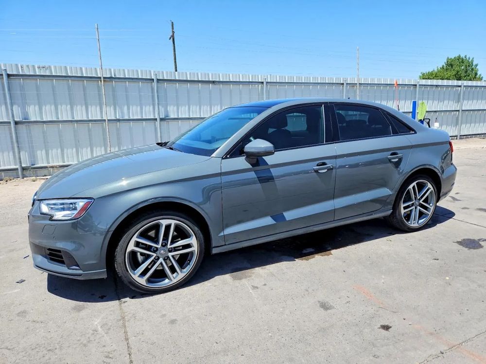Audi A3 8V (2012-) 2.0 TFSI quattro S tronic design 2019
