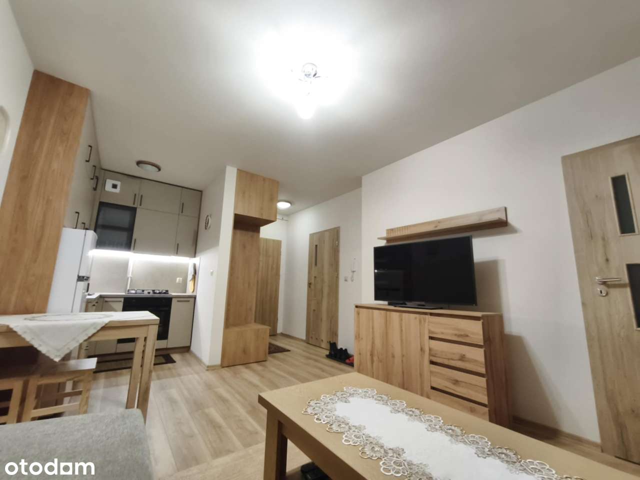 Apartamentowiec. Miejsce postojowe. - Pełny obrazek: 4/9