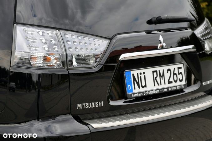 Mitsubishi Outlander 2.0 Invite 2WD - 16