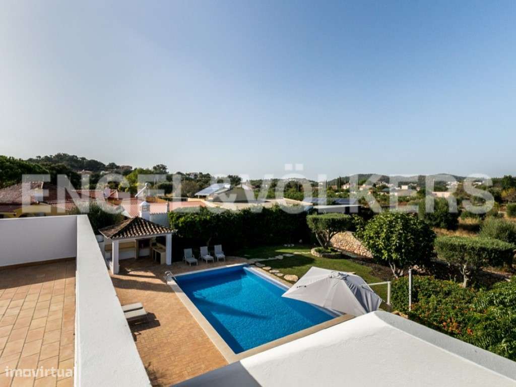 ELEGANTE MORADIA T4 COM ORIGEM TRADICIONAL - Grande imagem: 5/44