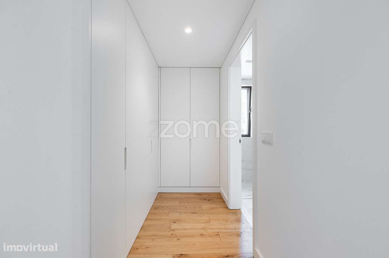 T3 com Terraço e 3 Lugares de Garagem | Quinta Marques Gomes-11