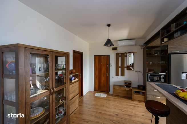 Apartament de trei camere la cheie!!-6