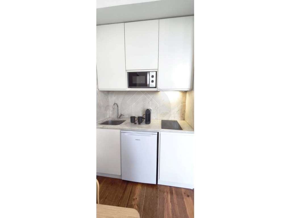 T0/Estúdio Renovado, Centro do Porto, ao Mercado do Bolhão-7