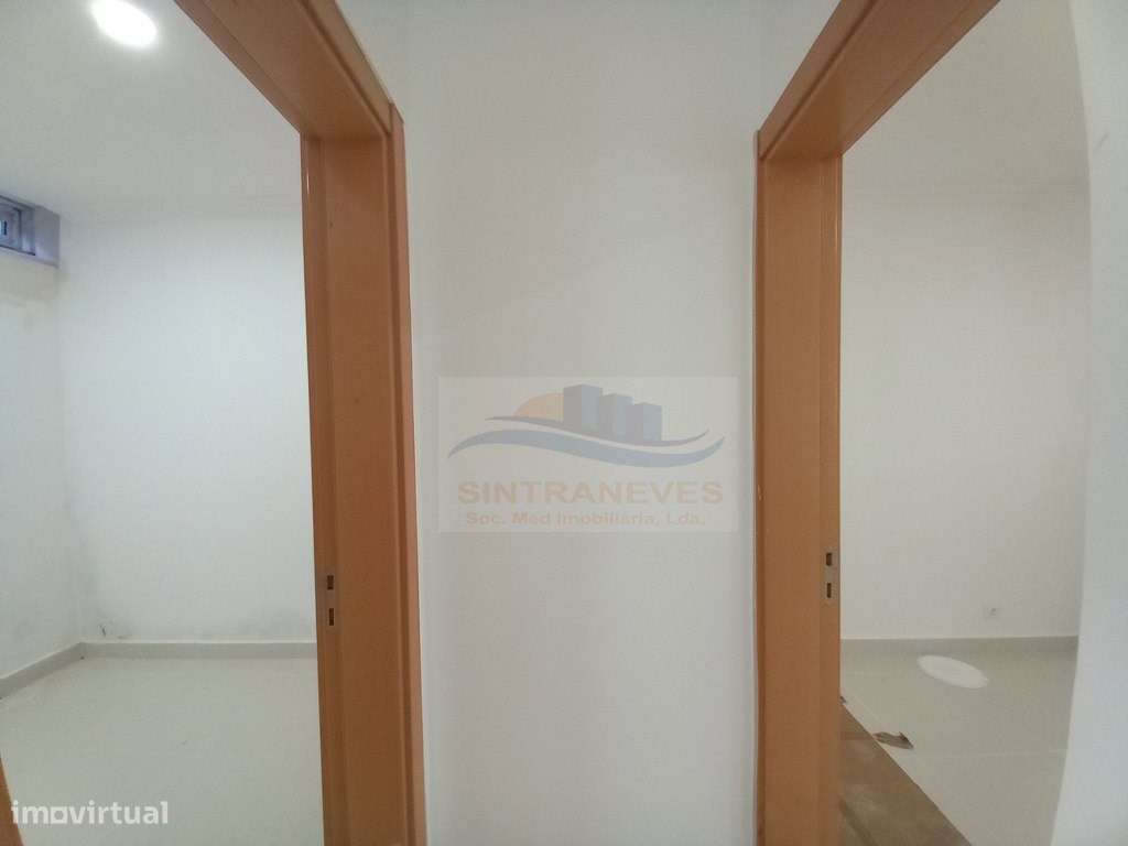 Moradia T3+T3 totalmente remodelada, com terraço, 4 casas de banho,...-51