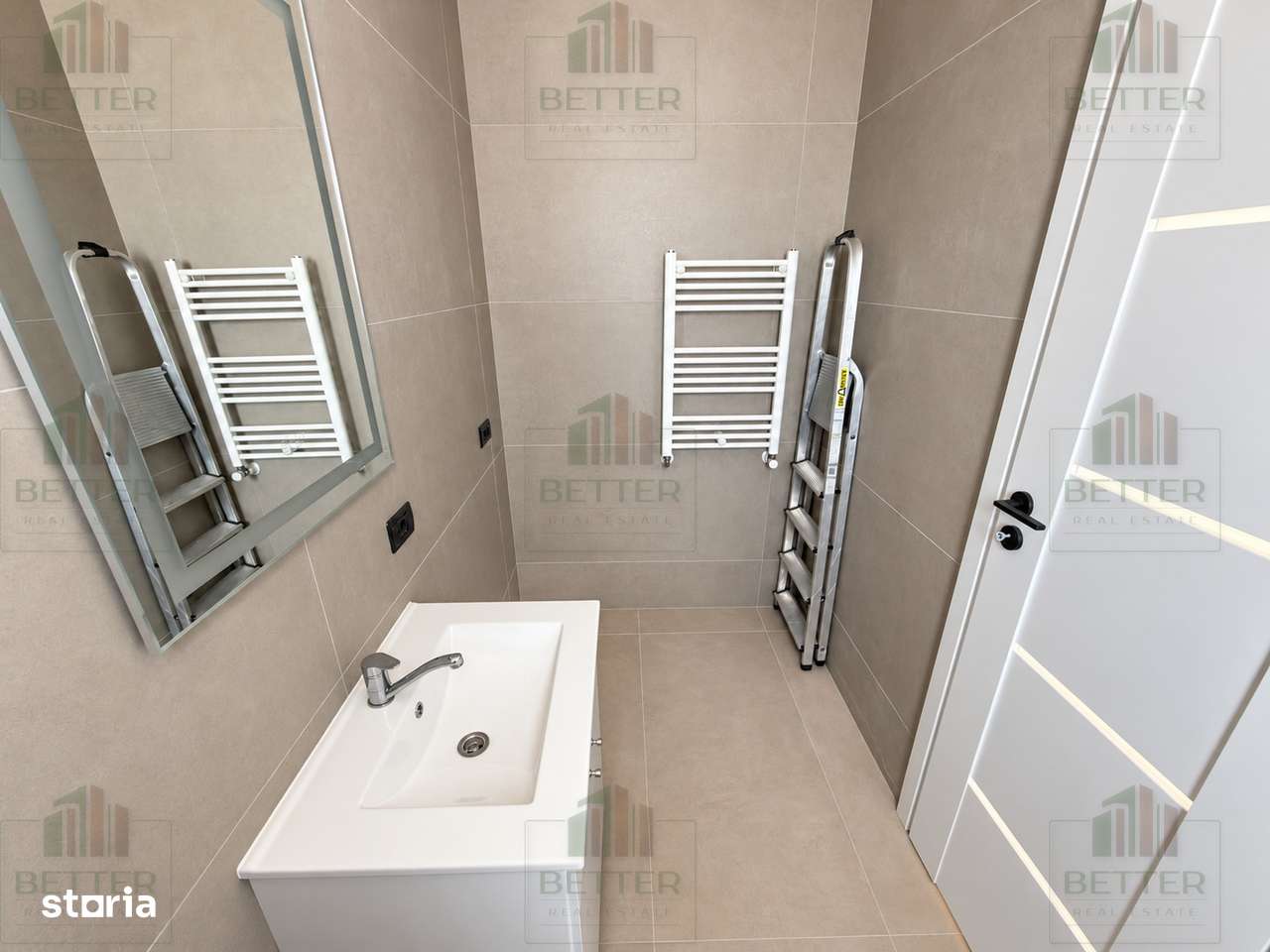 Casă de vanazre P+1E | 4 camere - 2 bai | 422 mp teren-14