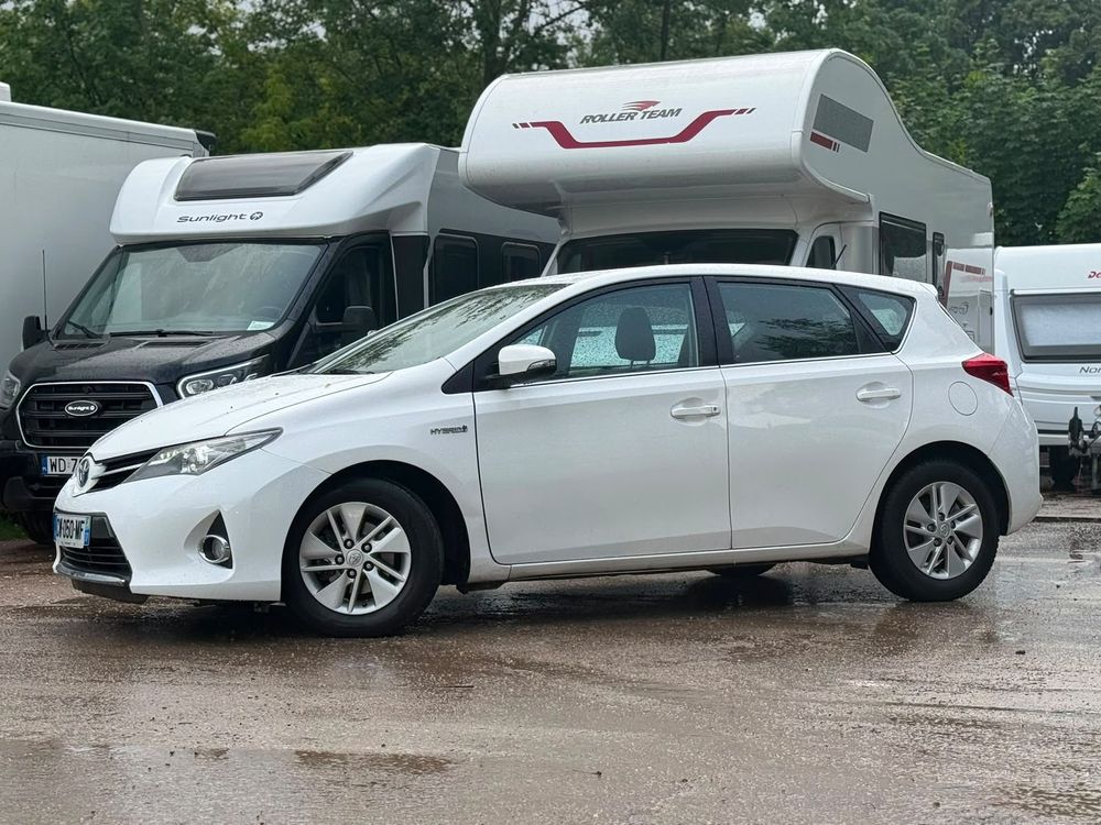 Toyota Auris II (2012-) 1.8 HSD Luna 2014