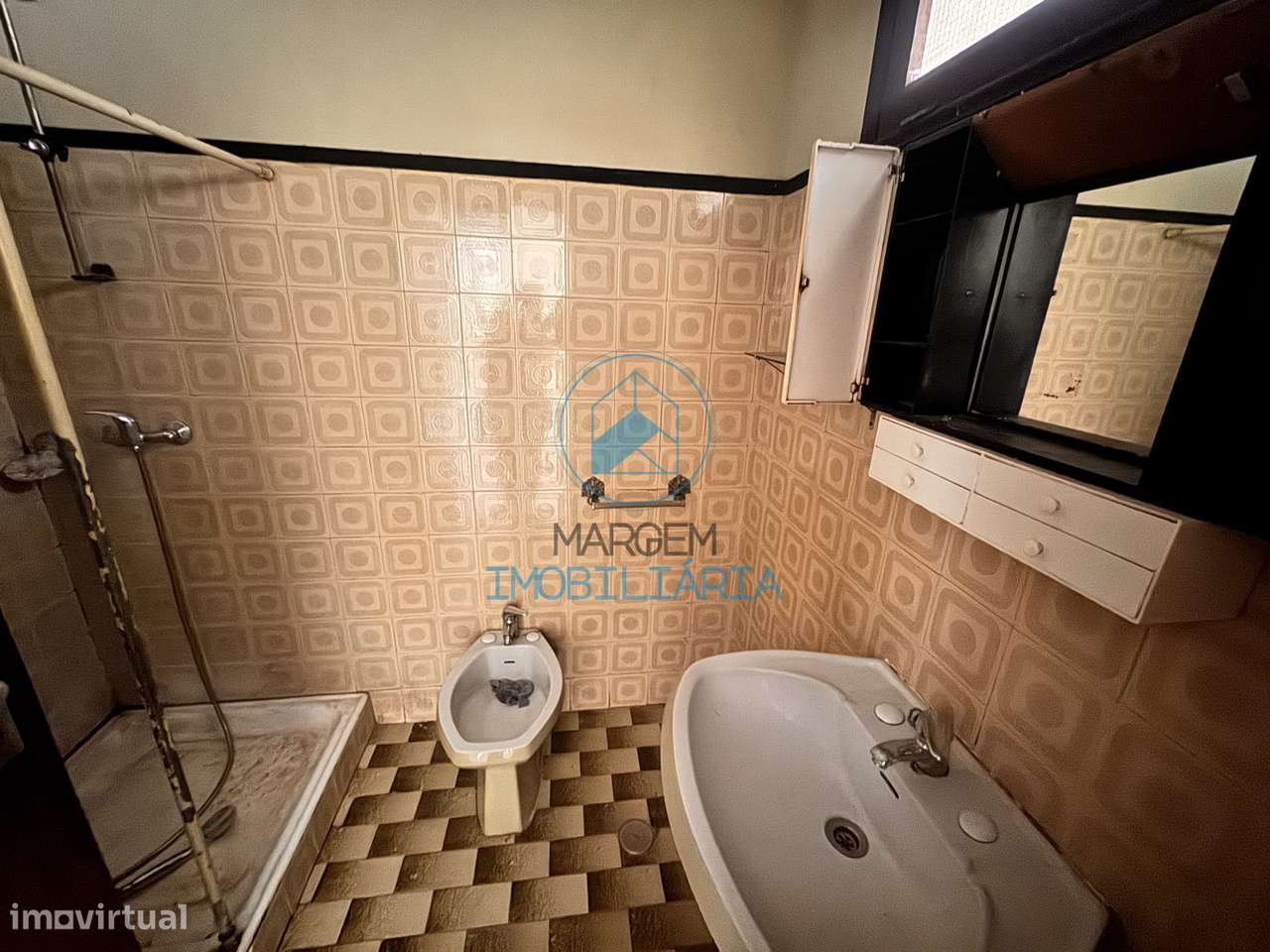 Moradia T3 | Potencial Bifamiliar | Santo Tirso-15