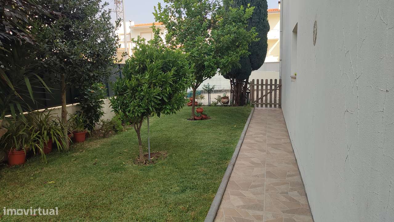Moradia gaveto T3 em Amares-48
