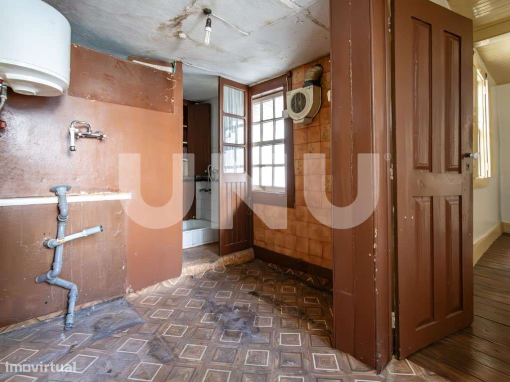 Prédio com Dois Edifícios Independentes no Tortosendo - Elevado Pot...-56