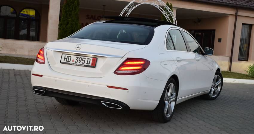 Mercedes-Benz E 220 d T 9G-TRONIC Sportstyle Edition - 4