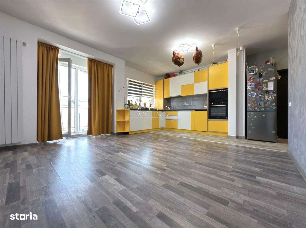 Apartament 3 camere, 67mp, cu Parcare, 2 Balcoane, Coresi - Imagine principală: 1/15