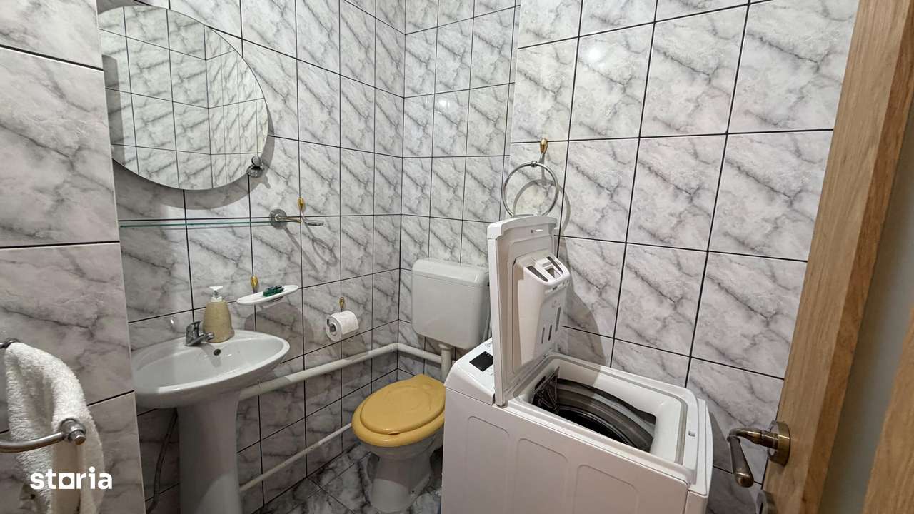 Apartament cu 3 camere, 2 bai, 2 balcoane, decomandat et3, cartier MV1-8