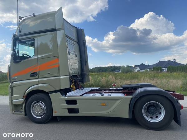 Mercedes-Benz ACTROS 1845 / GIGASPACE / FULL SPOJLER / 2x ZBIORNIKI - 14