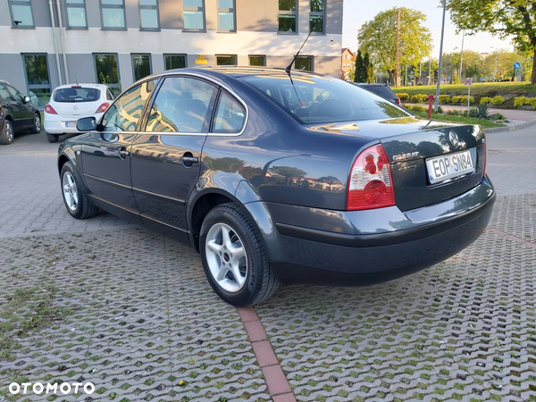 Volkswagen Passat 2.0 Comfortline - 5