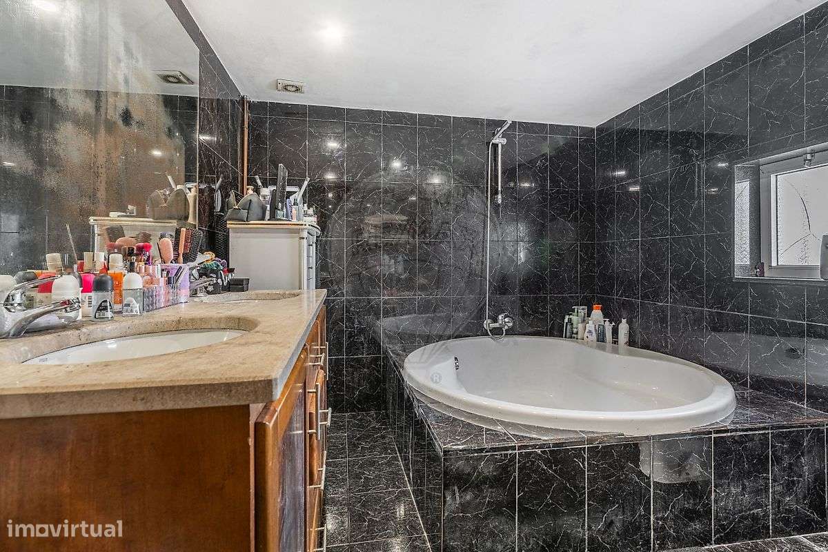 Moradia T2 para venda-10