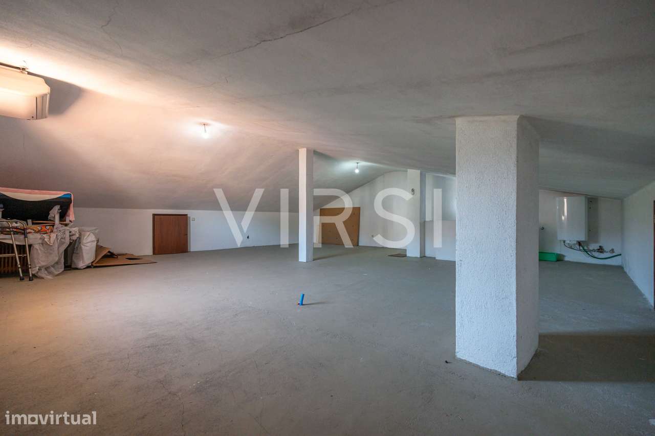 T3 com sótão, 2 garagens e amplo espaço exterior - São Martinho do...-31