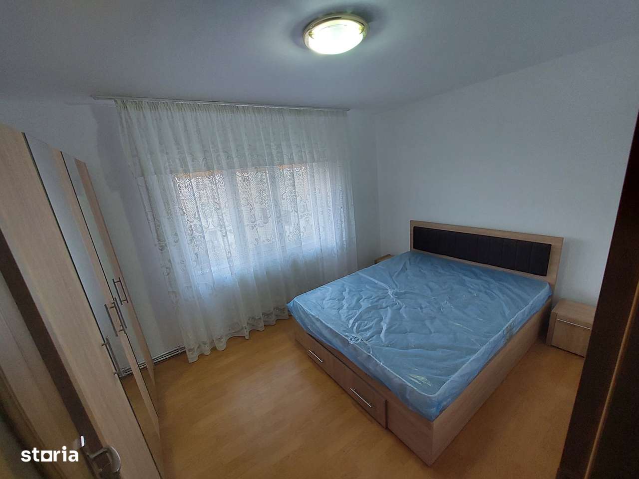 Apartament 2 Camere Centru Piata ET.3 Chirie 1.400 lei lunar - Imagine principală: 2/12