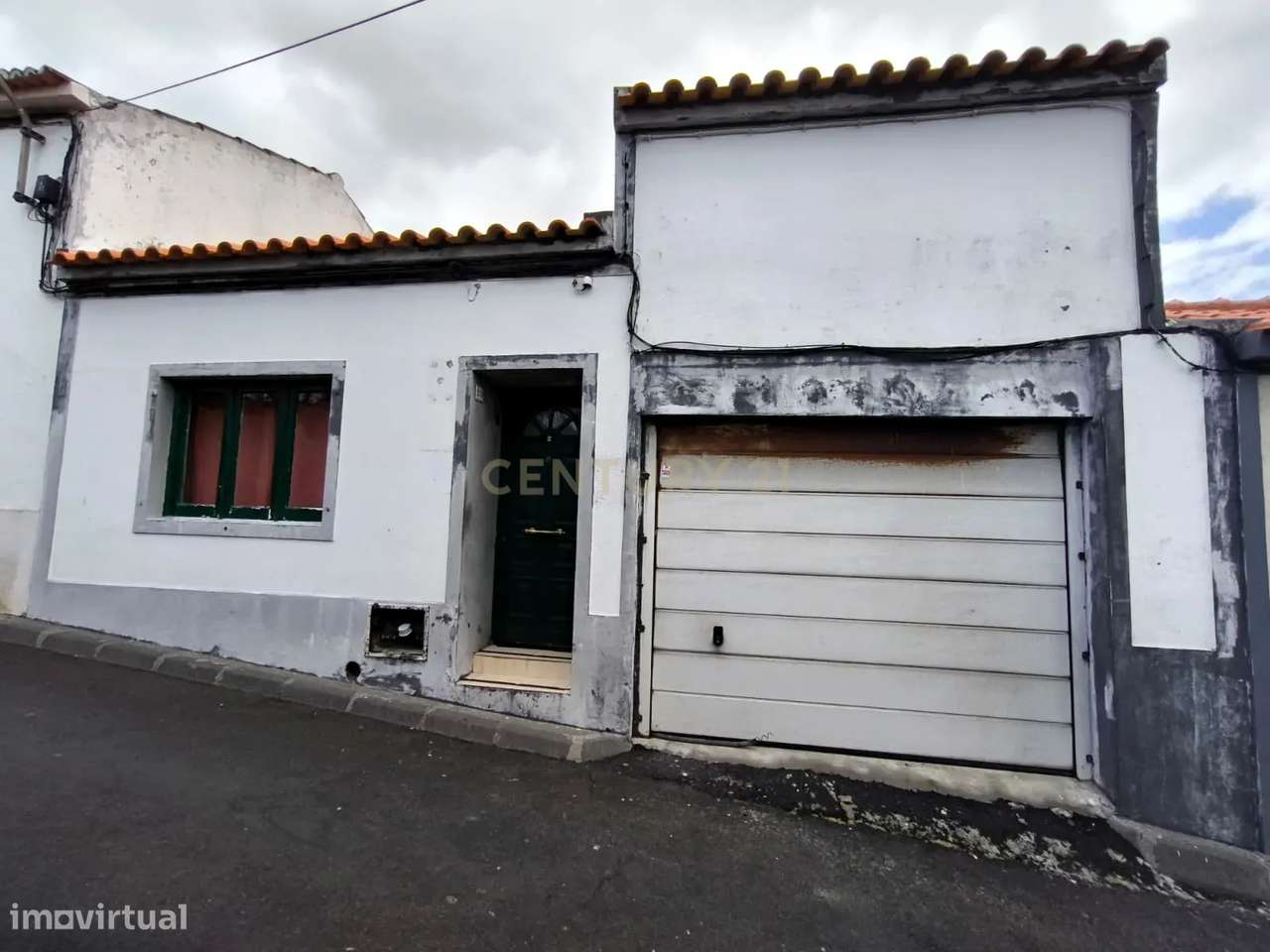 Moradia térrea com Garagem na Lagoa-0
