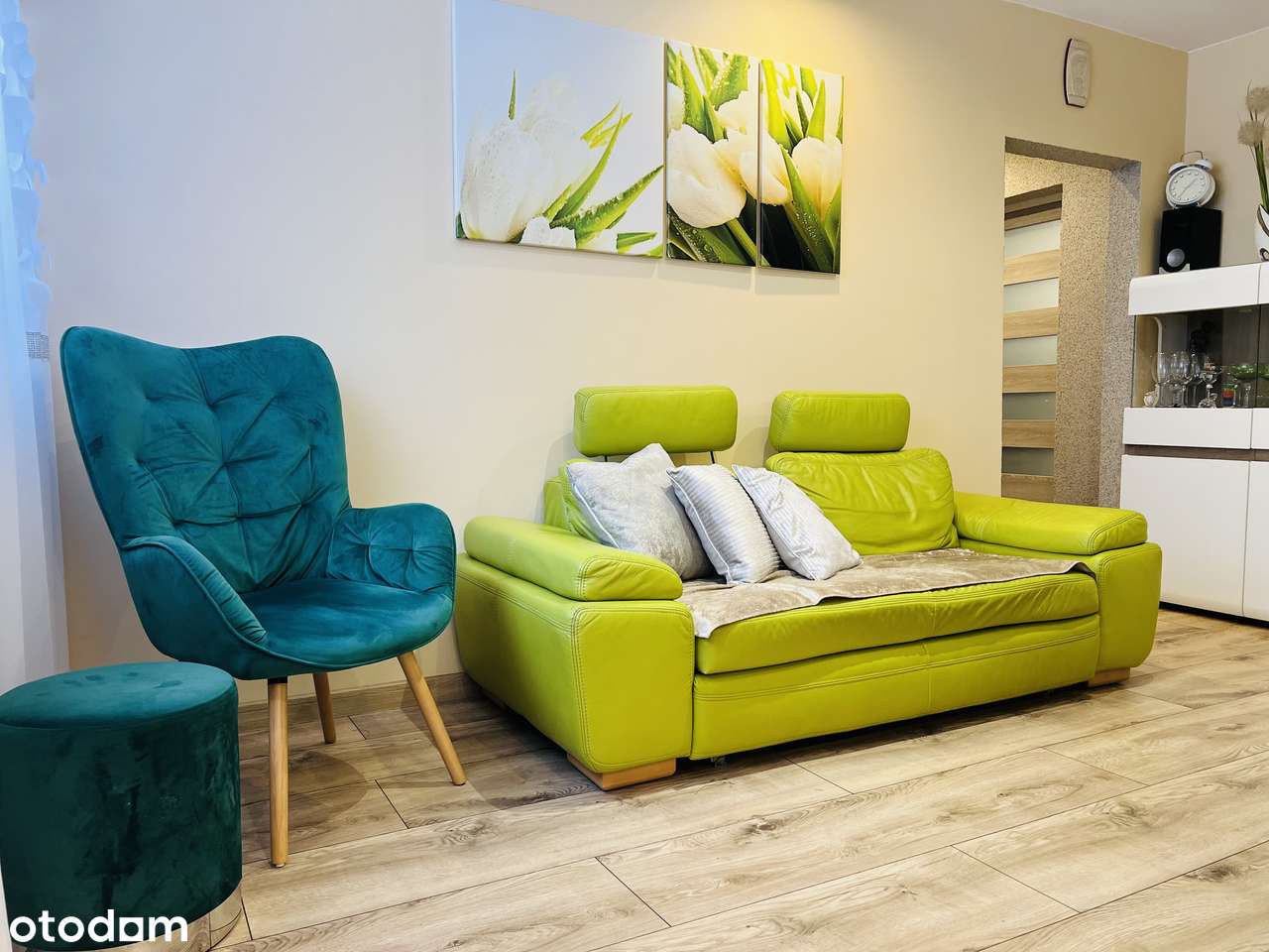 M-4 gotowe do wprowadzenia, 1 piętro z balkonem, 3 komórki- bez %-2