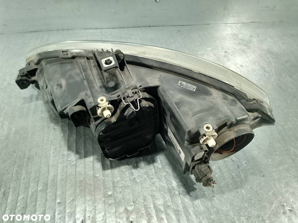 LAMPA PRAWA PRZÓD SEAT LEON II 088707 - 5