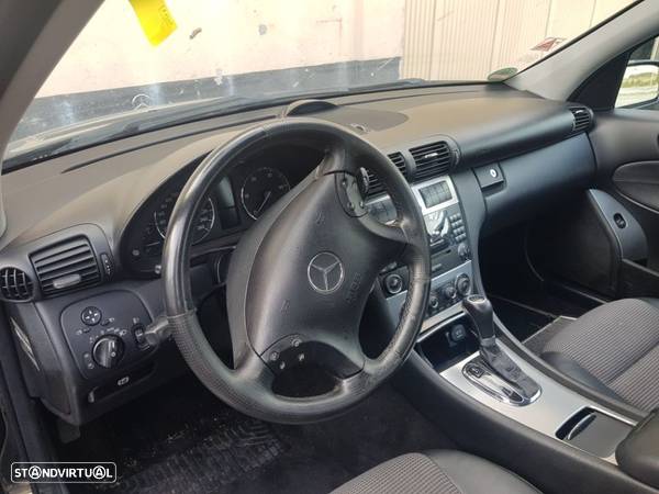 Mercedes Benz W203 C220 SW 2007 para peças - 7