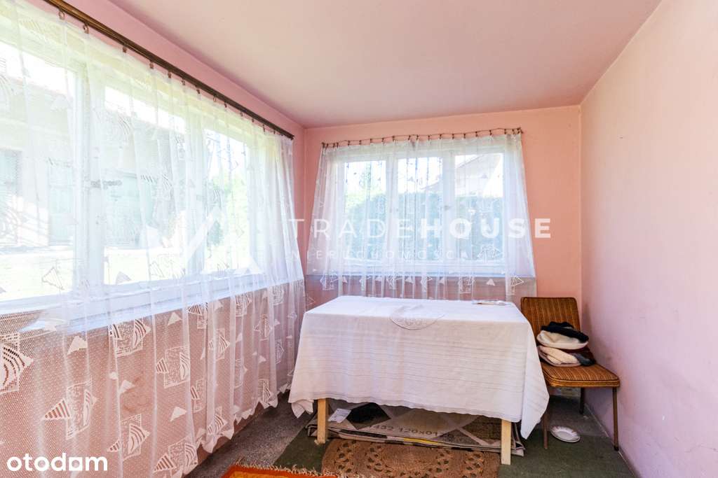 Dom jednorodzinny w spokojnej okolicy.-19