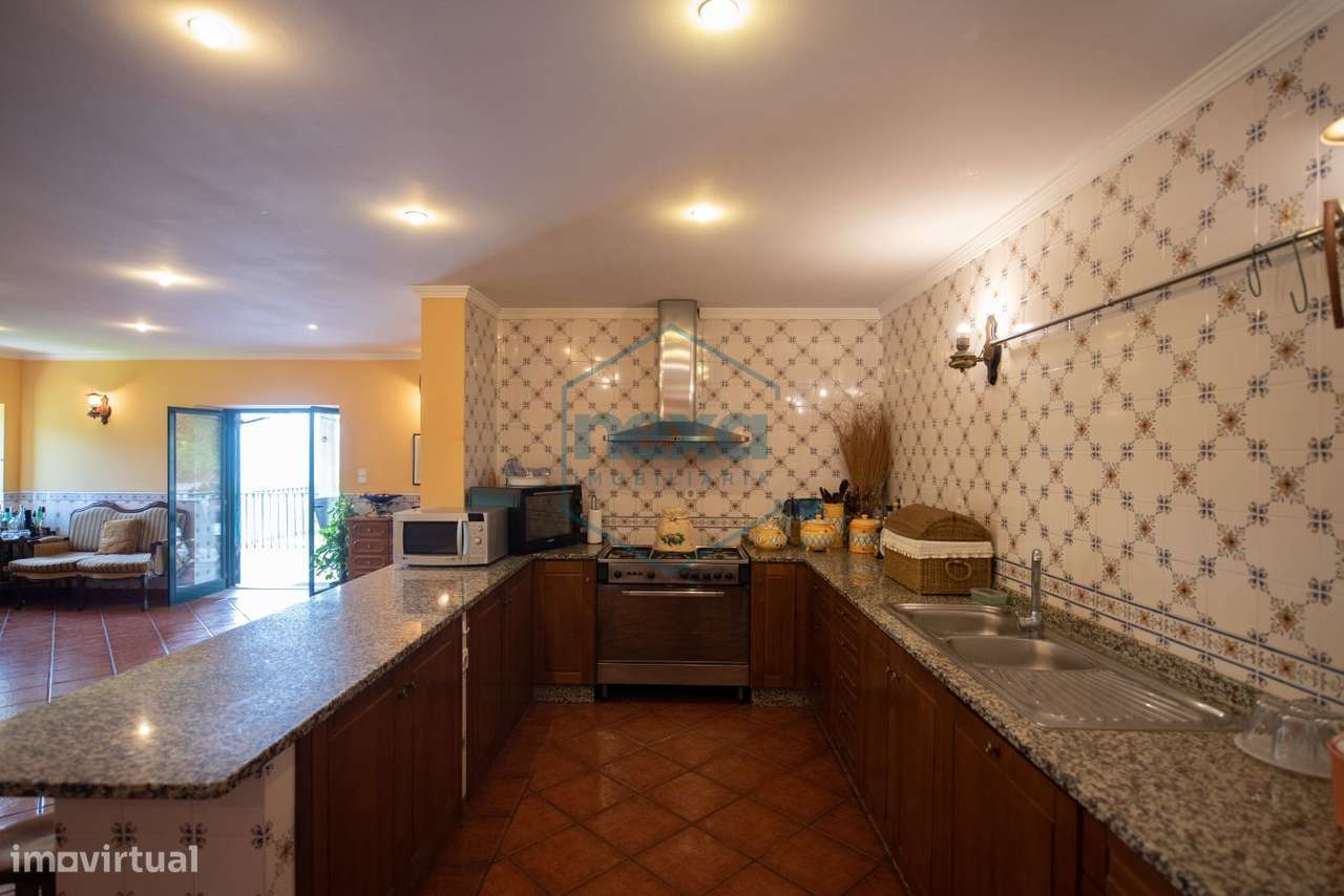 Moradia inserida em Quinta-10