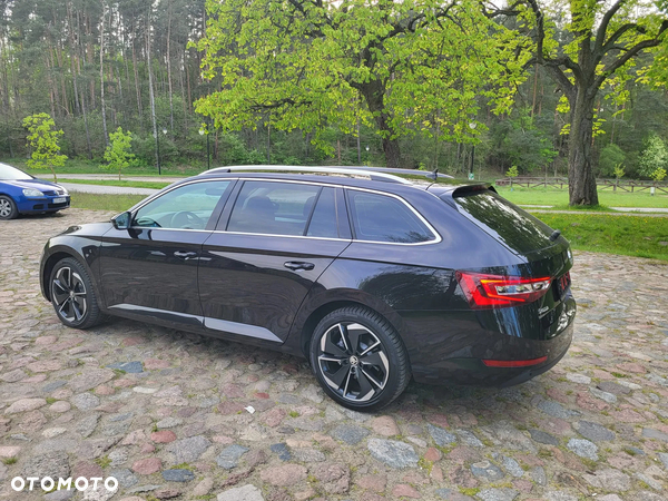 Skoda Superb 2.0 TDI DSG Premium Edition - 6