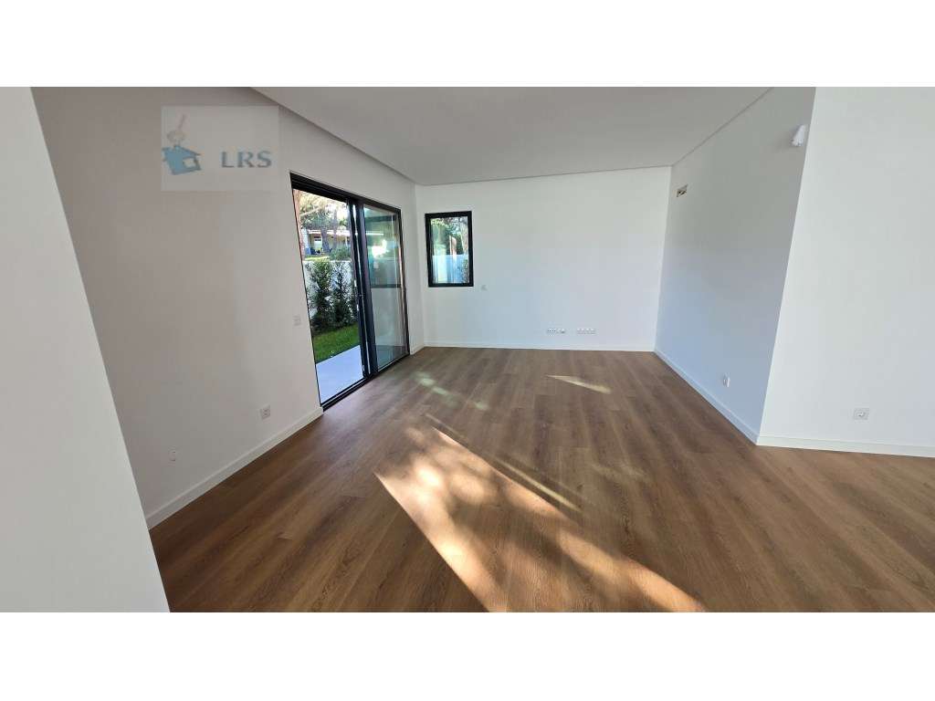 Murches, lindos acabamentos, moradia isolada com 3 suites e 1 quatr...-16