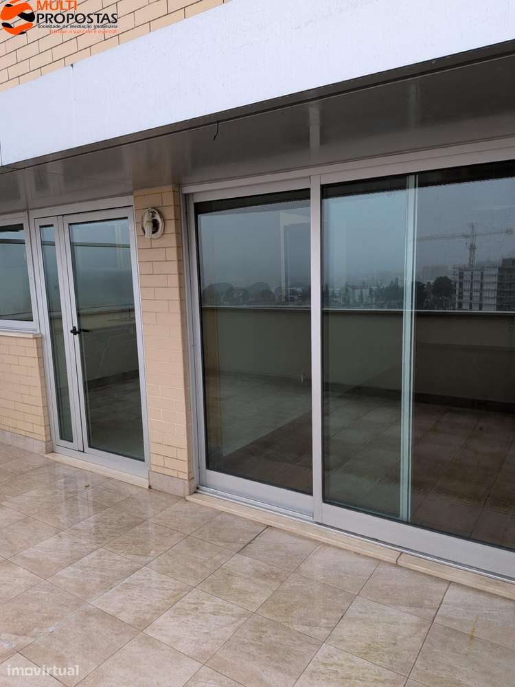 T2 C/ TERRAÇO - S. VICENTE (D.DIOGO)-17