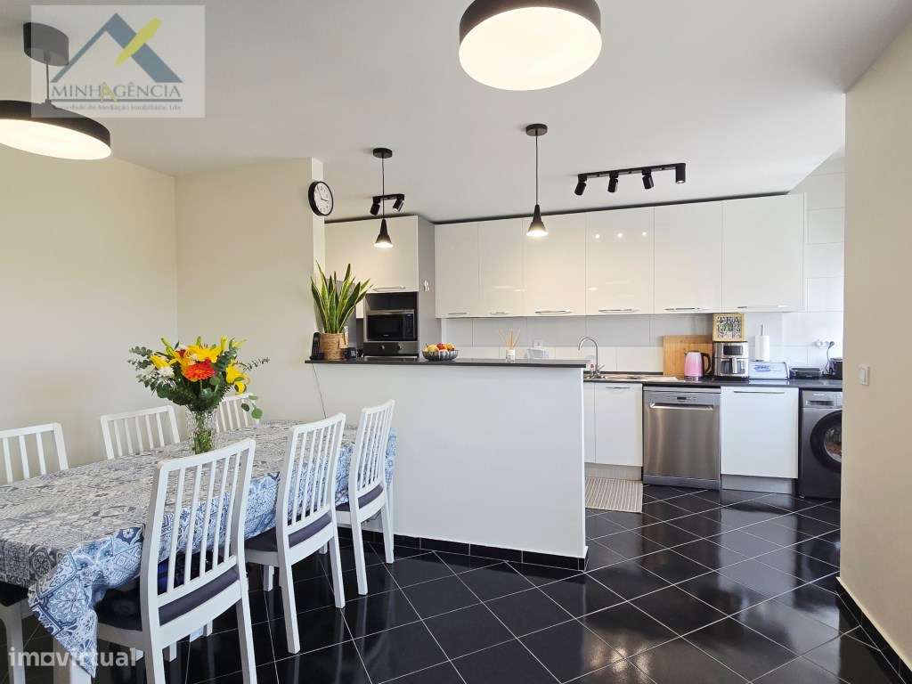 Apartamento T3 remodelado no Bairro do Liceu em Setúbal-5
