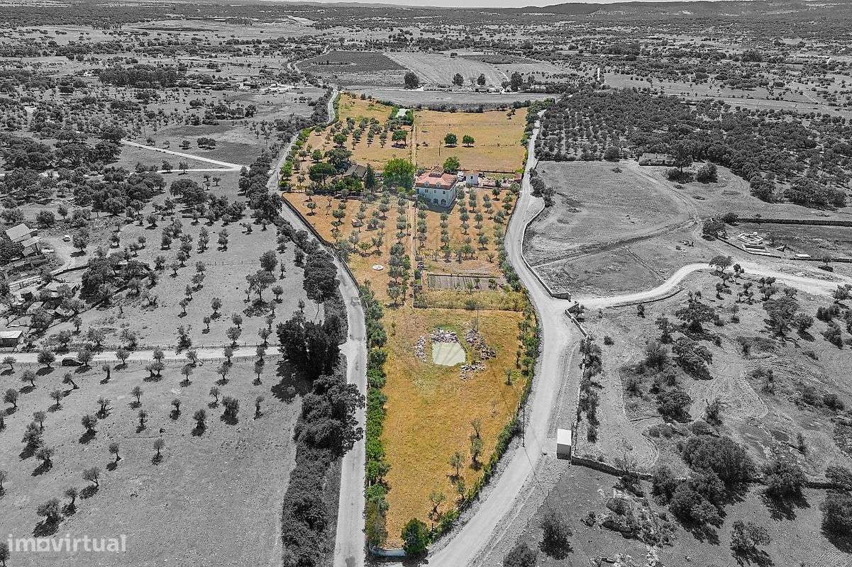 Moradia T13 para venda-46