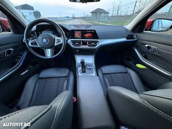 BMW Seria 3 320i Aut. Sport Line - 22