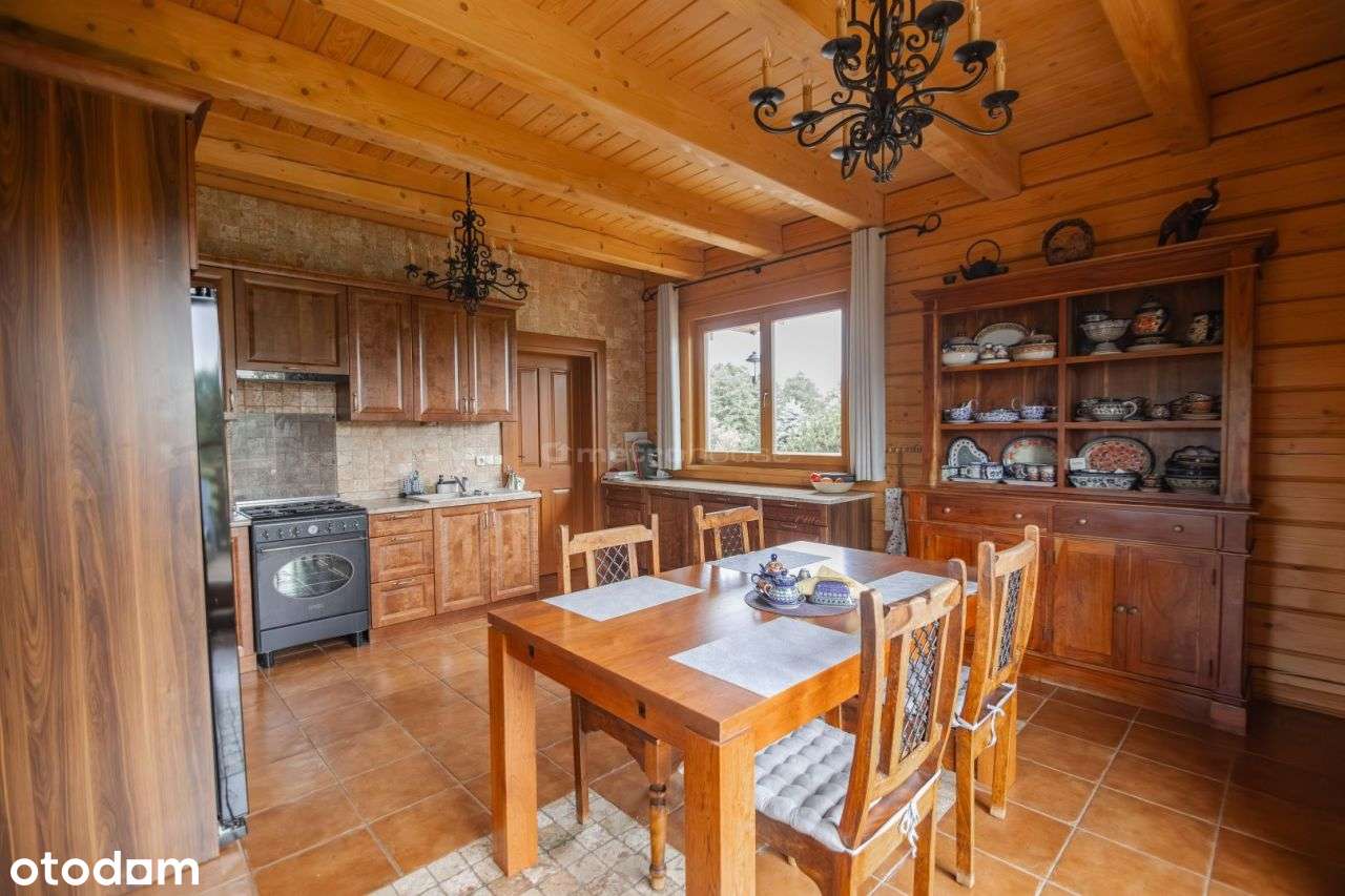 Wyjątkowy dom z bala w prywatnym parku-7