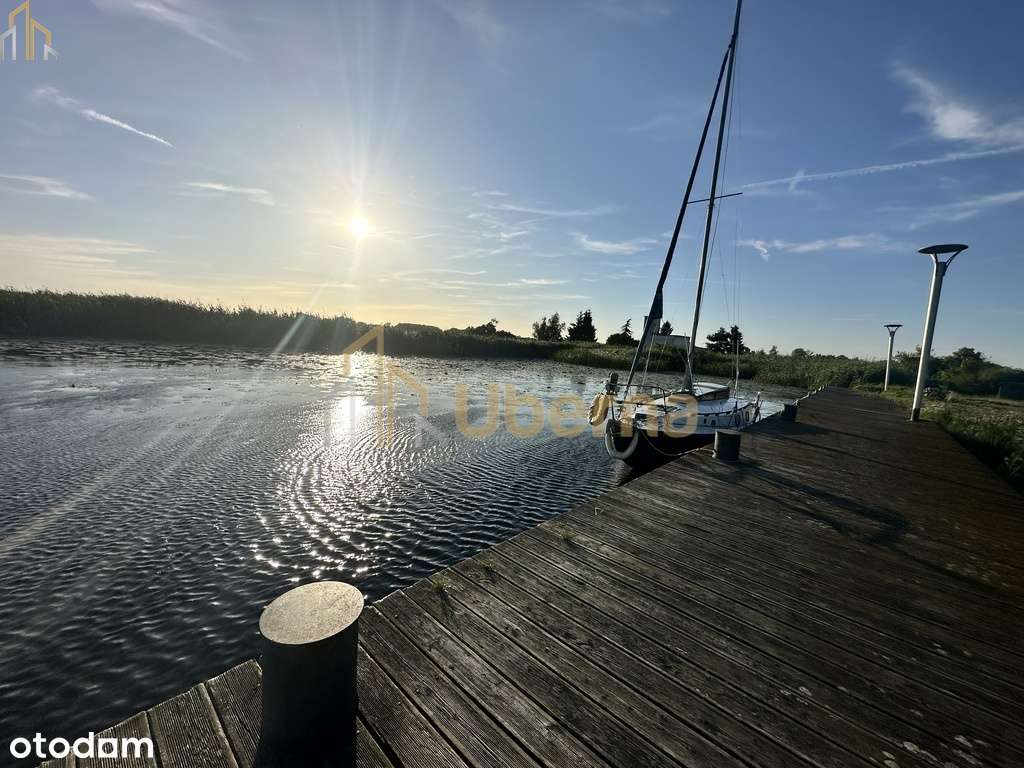 Dom i garaż nad wodą - światłowód-3